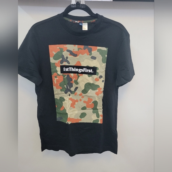 H&M Other - H&M camo shirt